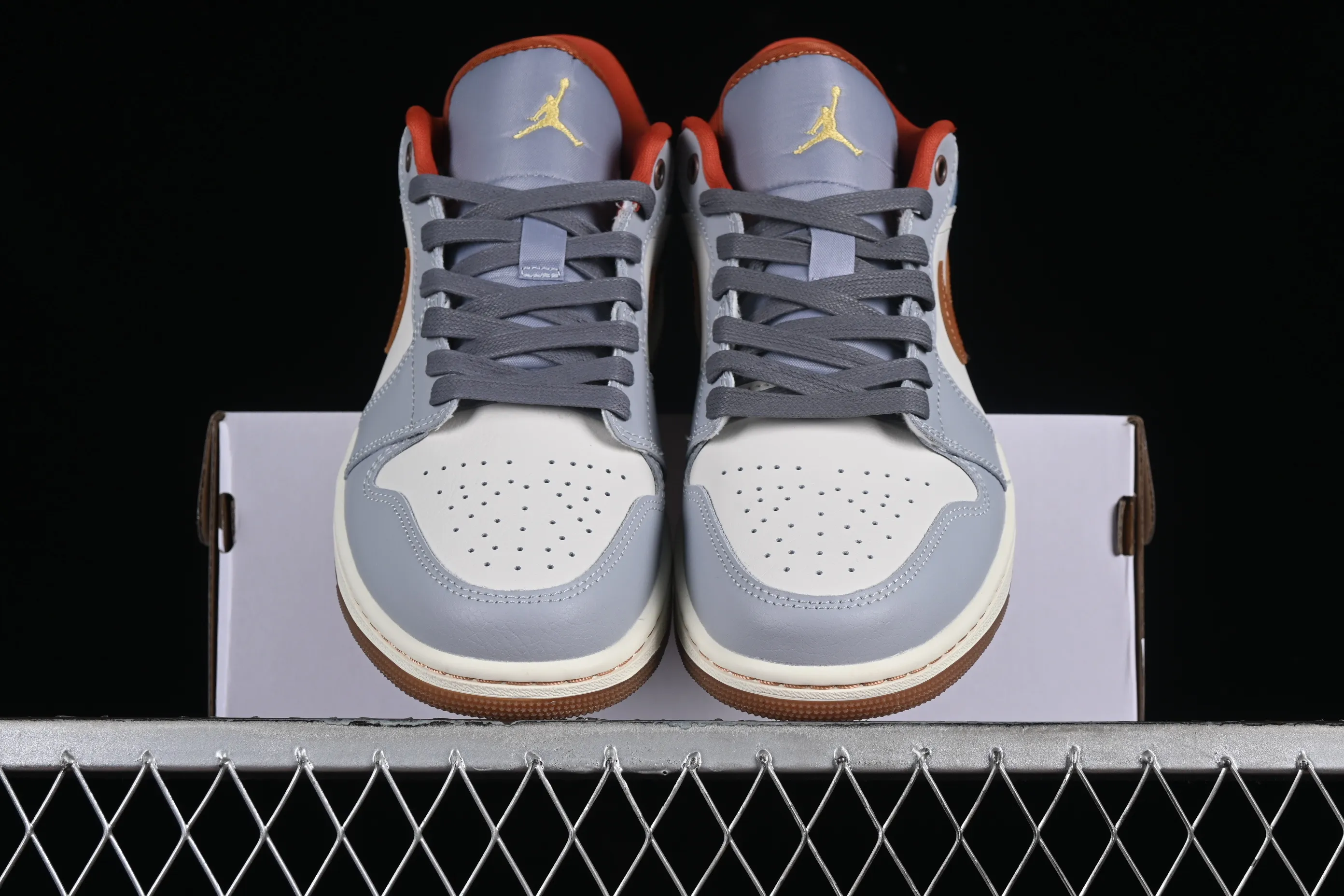 All categories Air Jordan Jordan series basketball shoes Air Jordan 1 Low G version pure original Air Jordan 1 Low "Multi-Color" AJ1 Joe 1 blue denim low-top cultural casual sneakers FZ5045-091